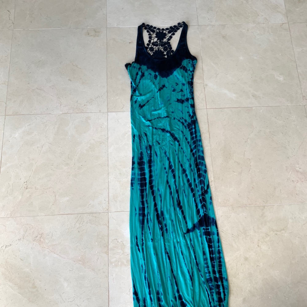 The dye maxi